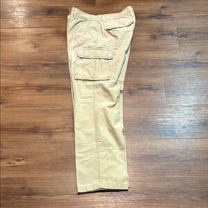 St. John's Bay Men's Beige Cargo Pants Straight Fit. 34x32